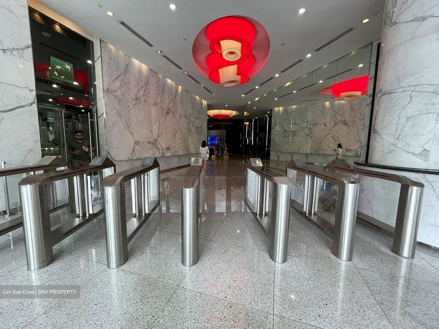 Hsbc Building (D1), Office #526481461